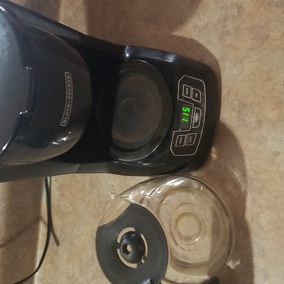 Black & Decker automatic programmable coffee maker - Picture 2 of 6